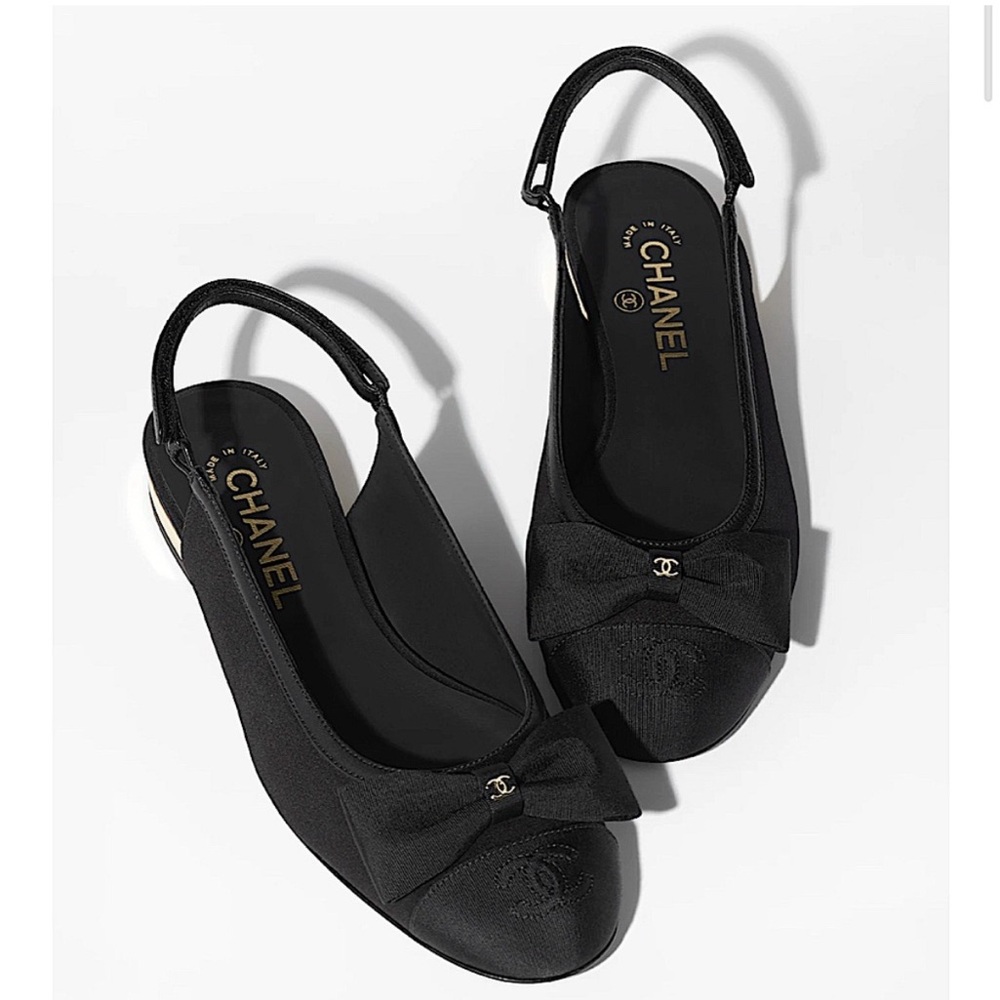 CHANEL 24s Black Slingback Flats with Bow Accent